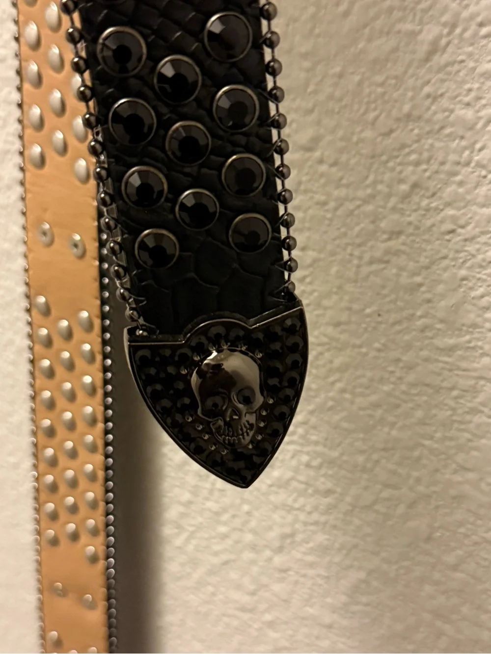 N/A classic studded